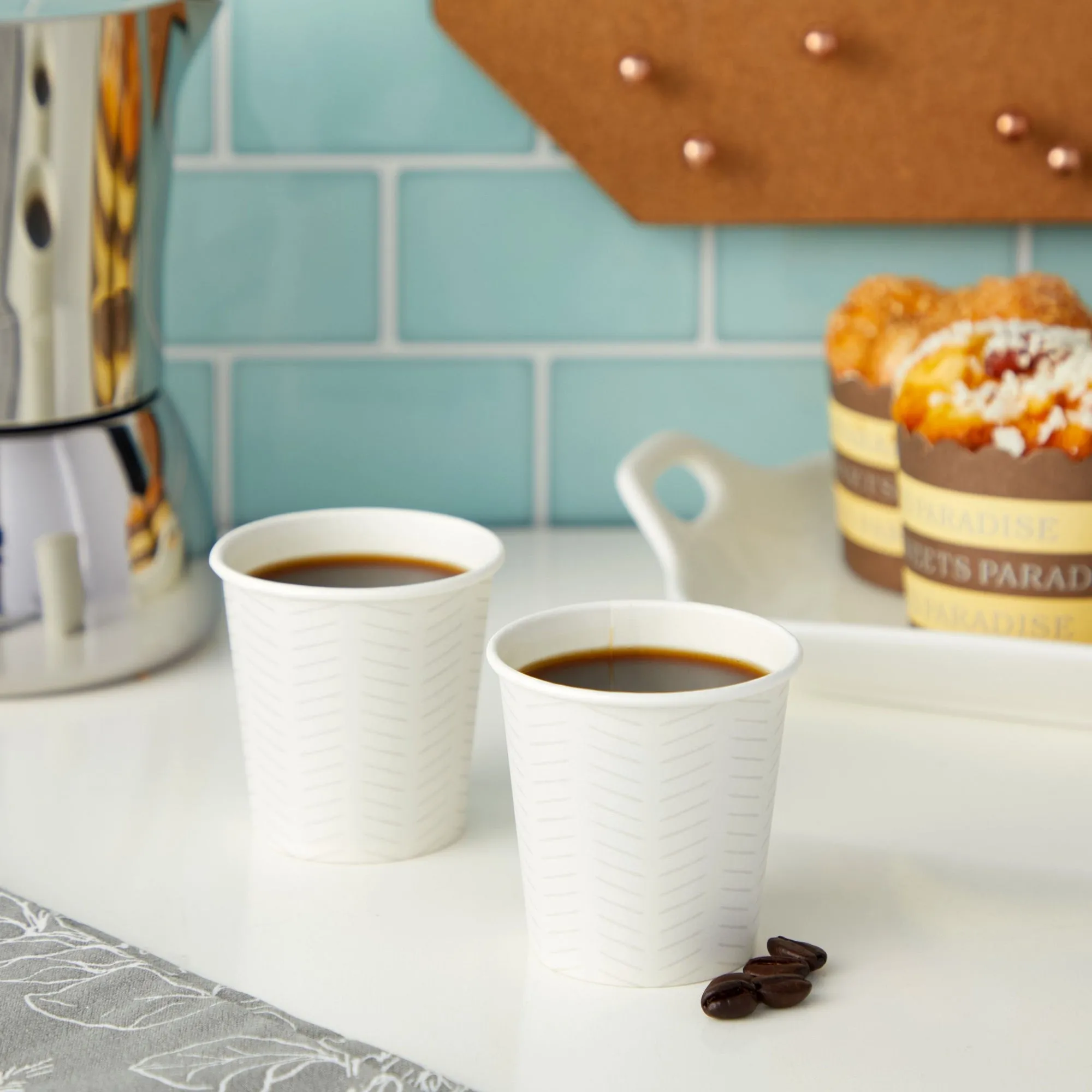 100 Pack Mini Disposable Paper Cups with Geometric Design for Espresso, Mouthwash, Tea, Coffee (4oz, White)