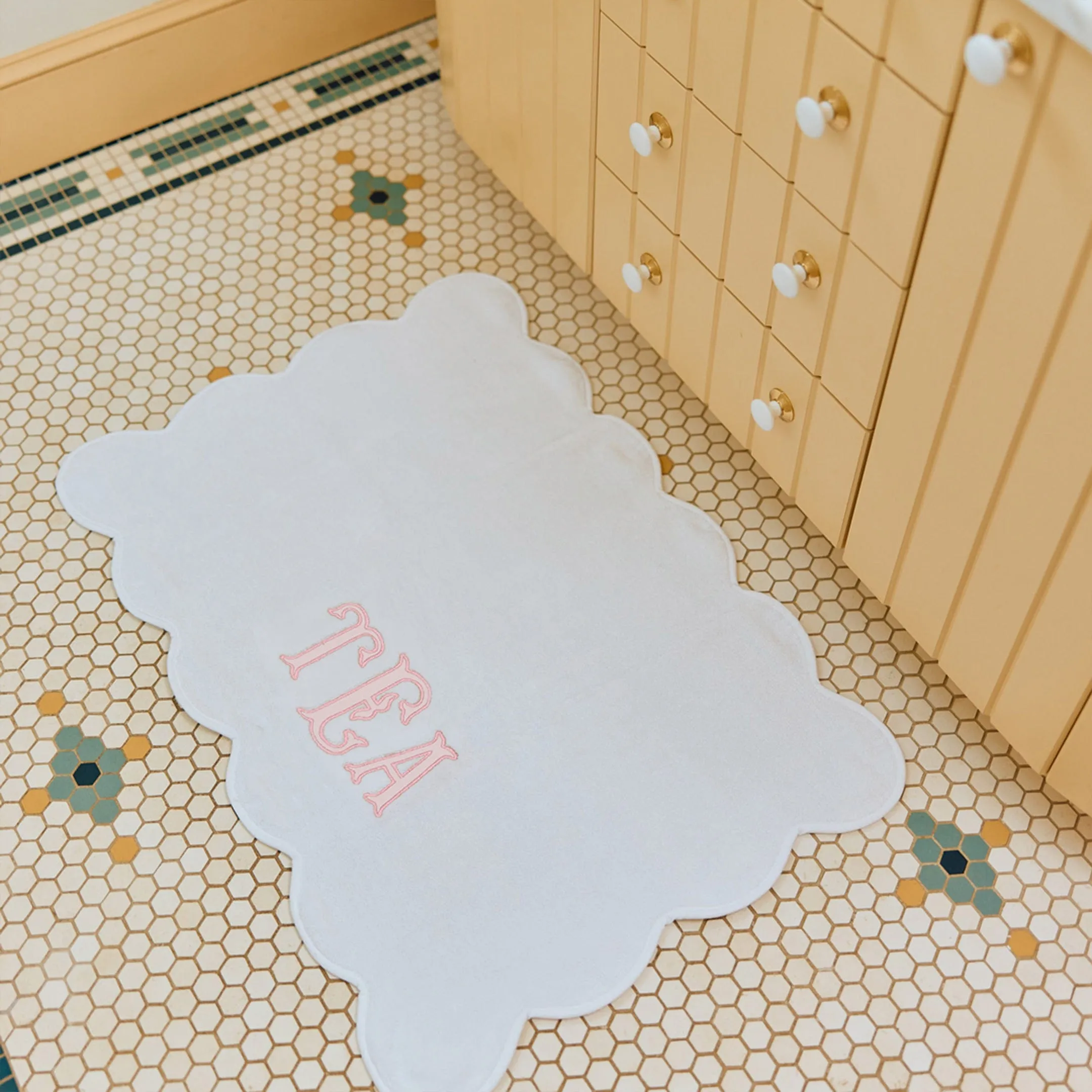 Scallop Bath Mat
